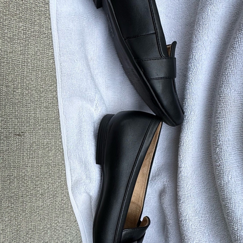 Naturalizer Black Loafers with Silver Buckle - Picture 4 of 4